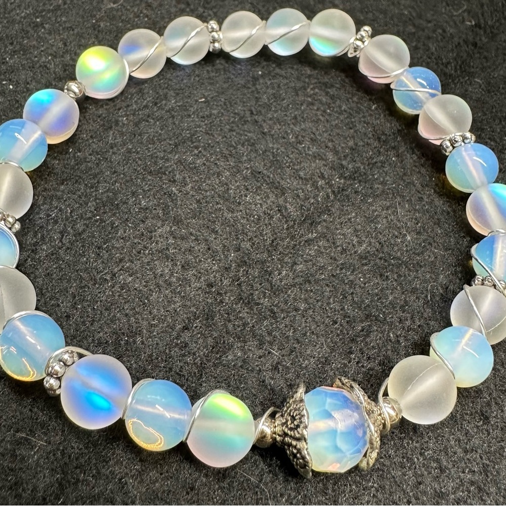 Opal glass wire bracelet